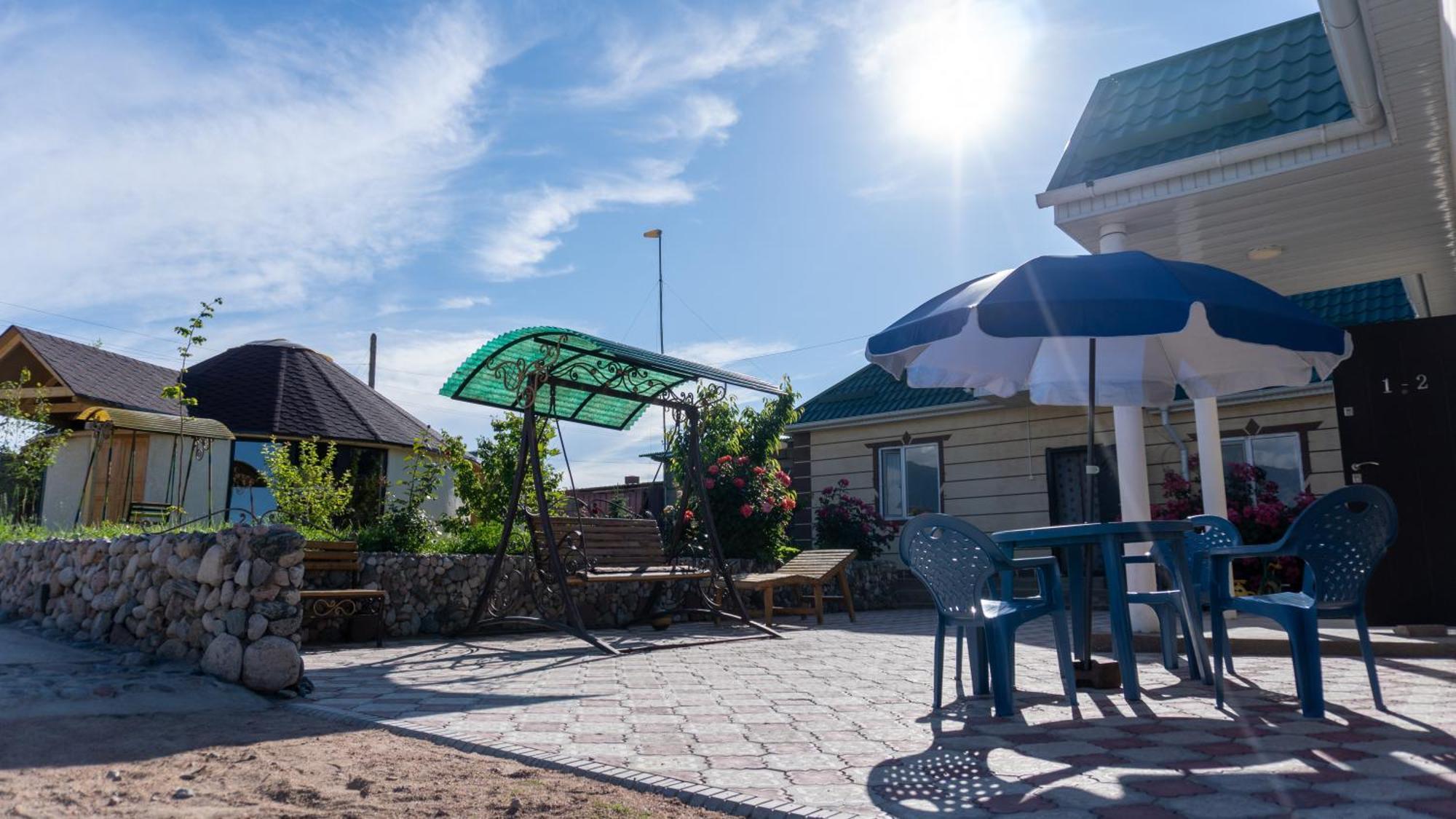 Svetlana Guest House Bokonbayevo Exterior photo