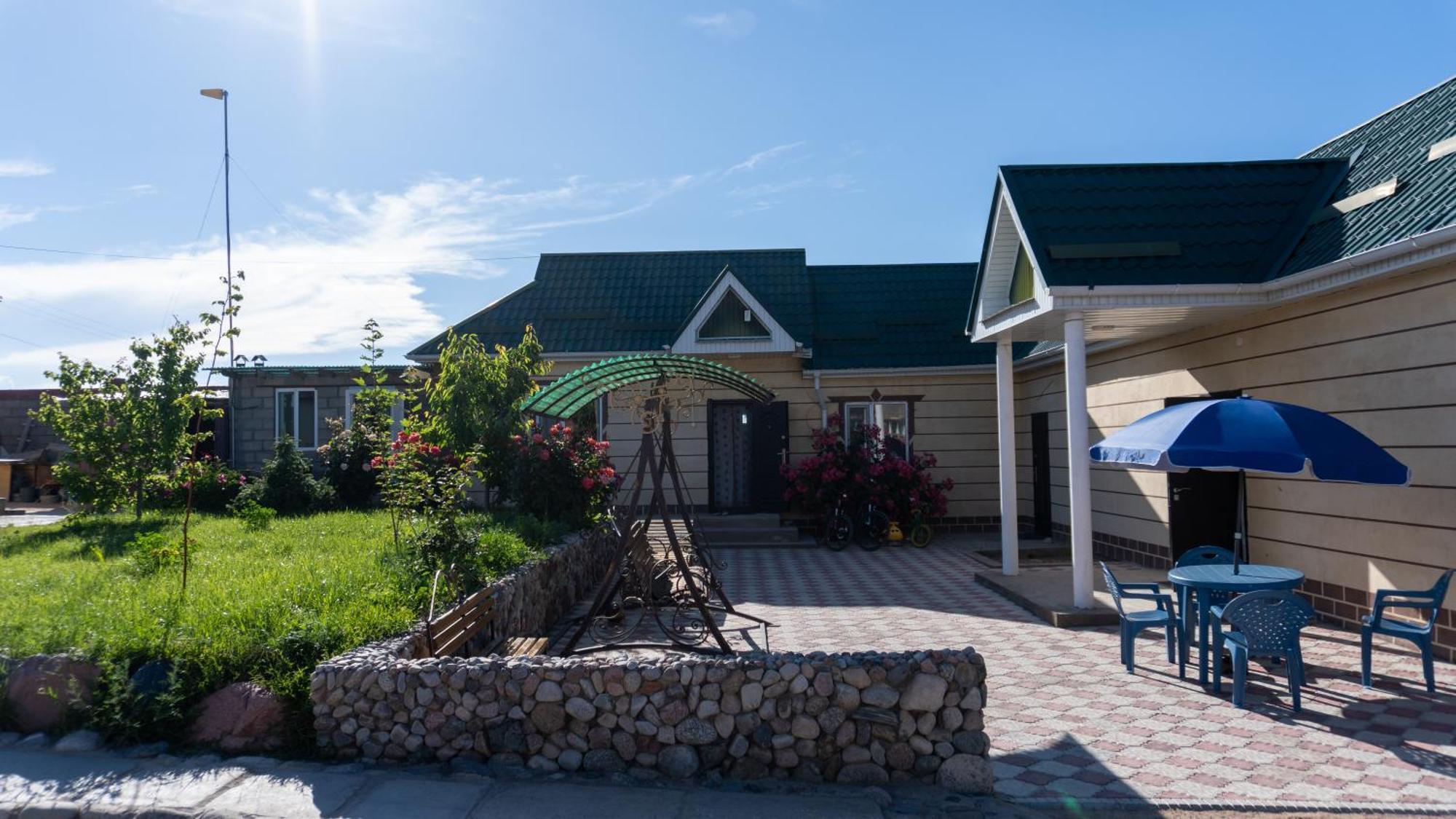 Svetlana Guest House Bokonbayevo Exterior photo